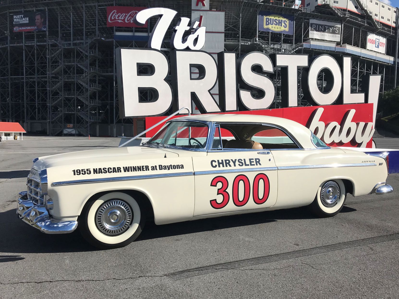 READER'S RIDE: 1955 Chrysler 300 Hemi